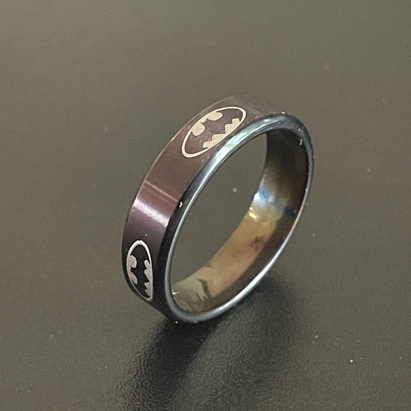 6mm black Batman ring size 6-13 - Picture 7 of 8